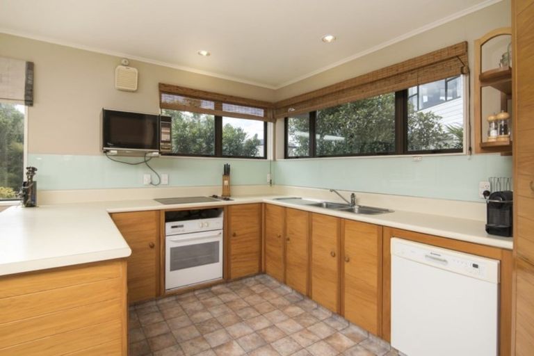 Photo of property in 243a Waikawa Road, Waikawa, Picton, 7220