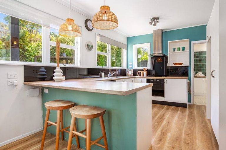 Photo of property in 8 Jalna Avenue, Khandallah, Wellington, 6035