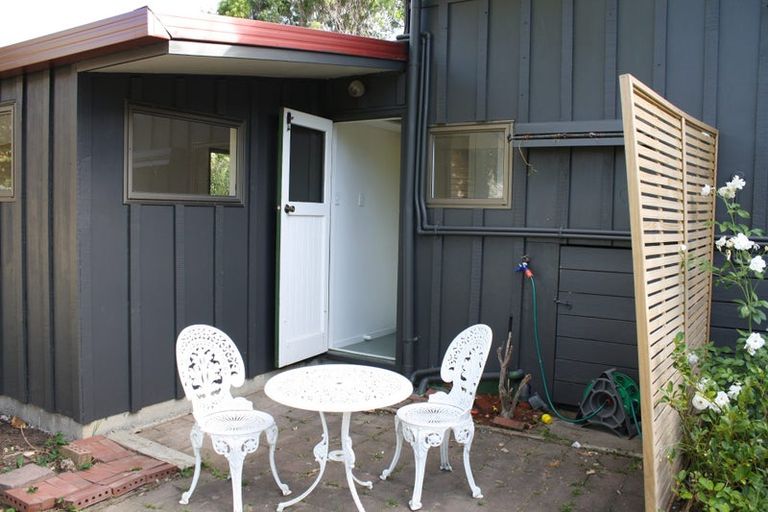 Photo of property in 22 Lastel Place, Shelly Park, Auckland, 2014