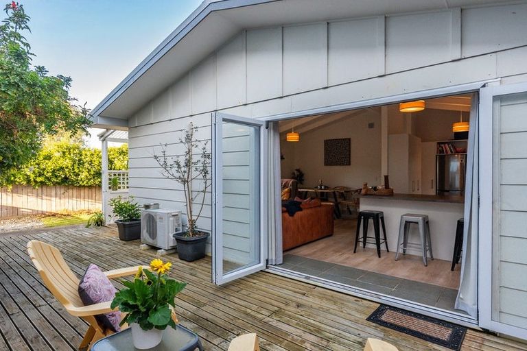 Photo of property in 18c Titoki Road, Waikanae Beach, Waikanae, 5036