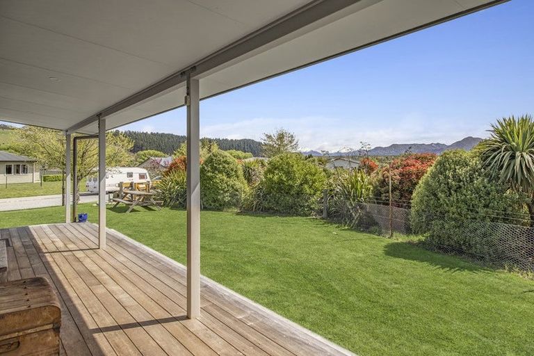 Photo of property in 1 Criffel Place, Luggate, Cromwell, 9383