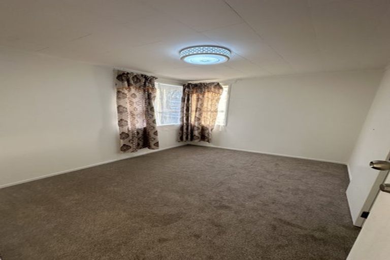 Photo of property in 12 Ennis Avenue, Pakuranga Heights, Auckland, 2010