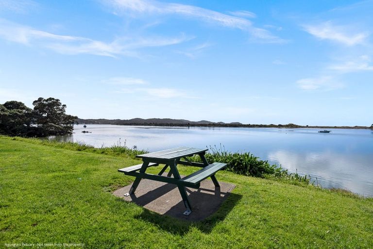 Photo of property in 10 Munro Place, Ngunguru, Whangarei, 0173