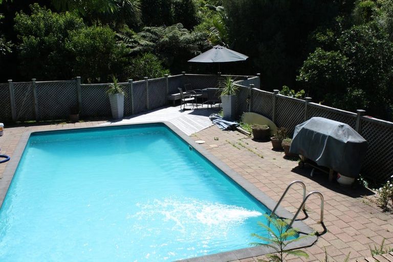 Photo of property in 22 Lastel Place, Shelly Park, Auckland, 2014