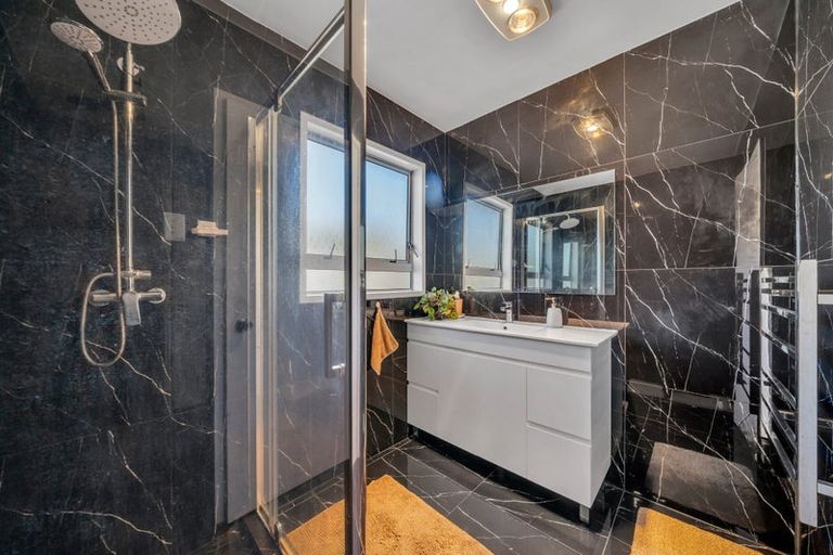 Photo of property in 7 Frobisher Way, Clendon Park, Auckland, 2103