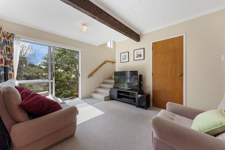 Photo of property in 14 Shaldon Crescent, Blagdon, New Plymouth, 4310