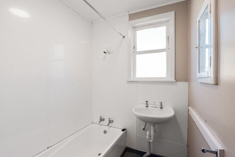 Photo of property in 18 Hammond Place, Spreydon, Christchurch, 8024