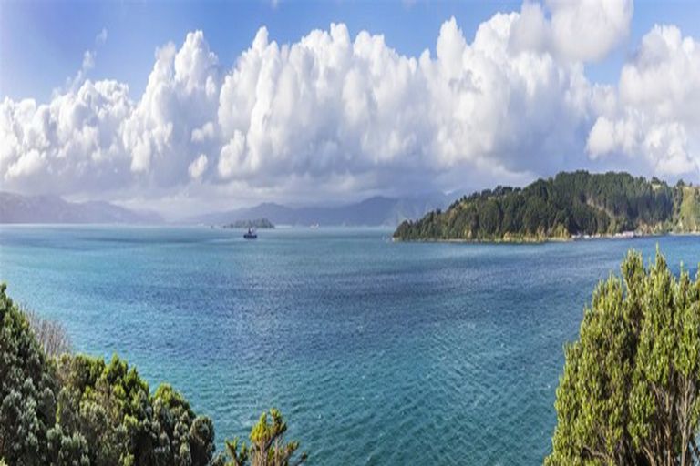 Photo of property in Gateway Apartments, 19 Maida Vale Road, Roseneath, Wellington, 6011