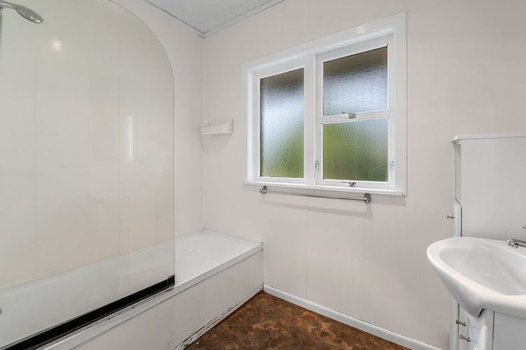 Photo of property in 13 Gordon Road, Western Heights, Rotorua, 3015