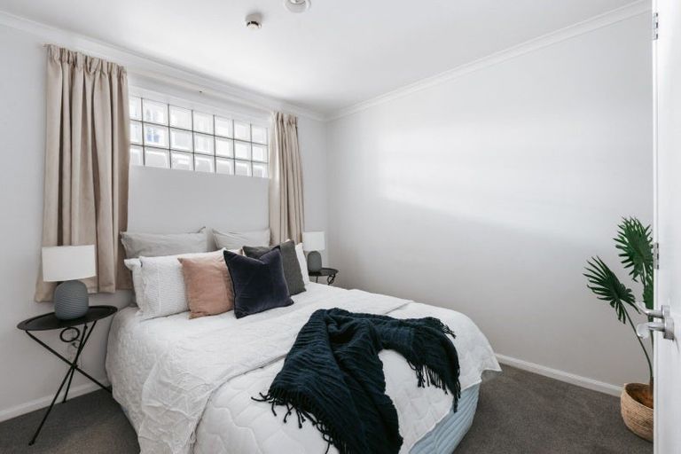 Photo of property in Paramount Apartments, 11/281 Maunganui Road, Mount Maunganui, 3116