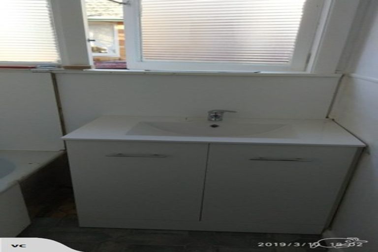 Photo of property in 10 Croall Crescent, St Andrews, Hamilton, 3200