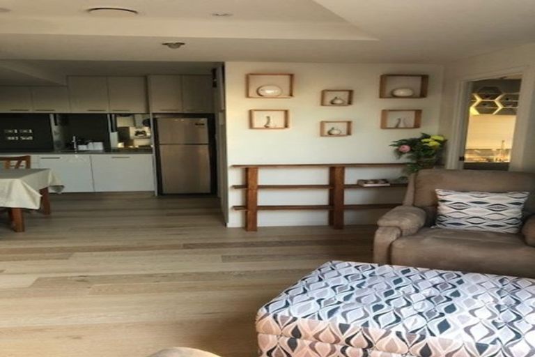 Photo of property in Queen's Residences, 2002/8 Airedale Street, Auckland Central, Auckland, 1010