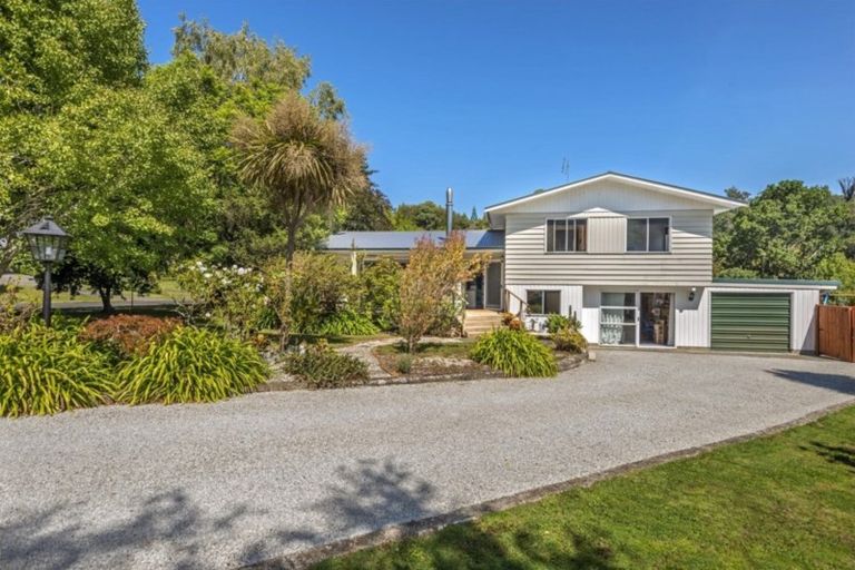 Photo of property in 24 Seddon Crescent, Whataupoko, Gisborne, 4010