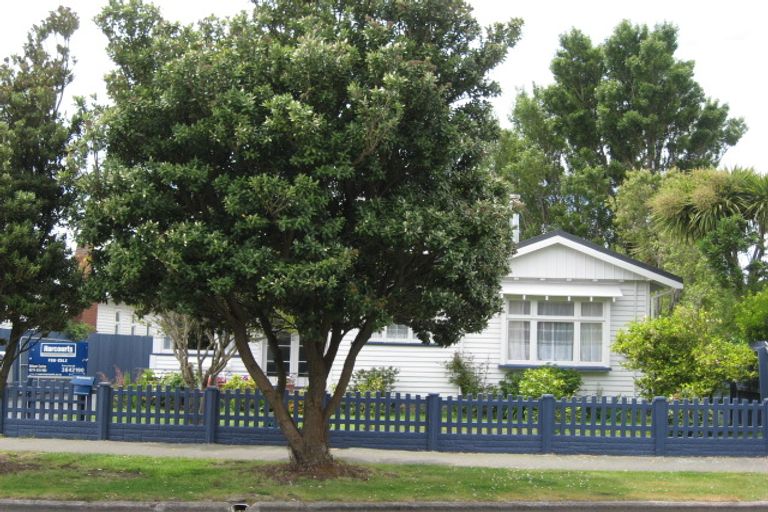 Photo of property in 42 Celia Street, Redcliffs, Christchurch, 8081