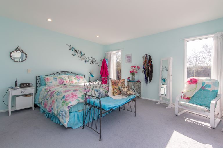 Photo of property in 3 Te Wairewa Street, Pegasus, 7612