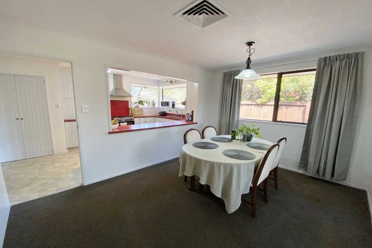 Photo of property in 12 Shamrock Place, Halswell, Christchurch, 8025