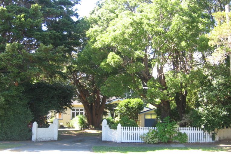 Photo of property in 9 Palfrey Street, Wallaceville, Upper Hutt, 5018