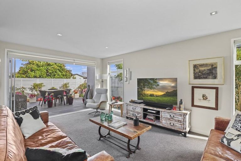 Photo of property in 16 Saint Pauls Drive, Brookfield, Tauranga, 3110