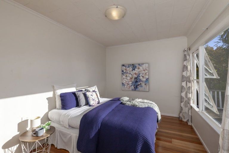 Photo of property in 6 Rewa Road, Raumati Beach, Paraparaumu, 5032