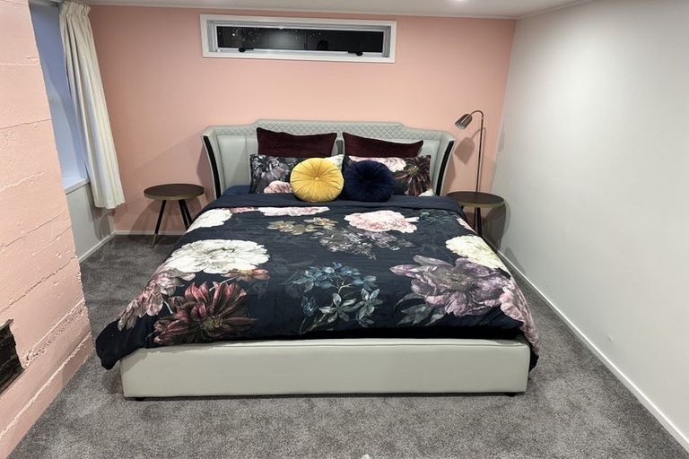 Photo of property in 2a Cobden Road, Bluff Hill, Napier, 4110