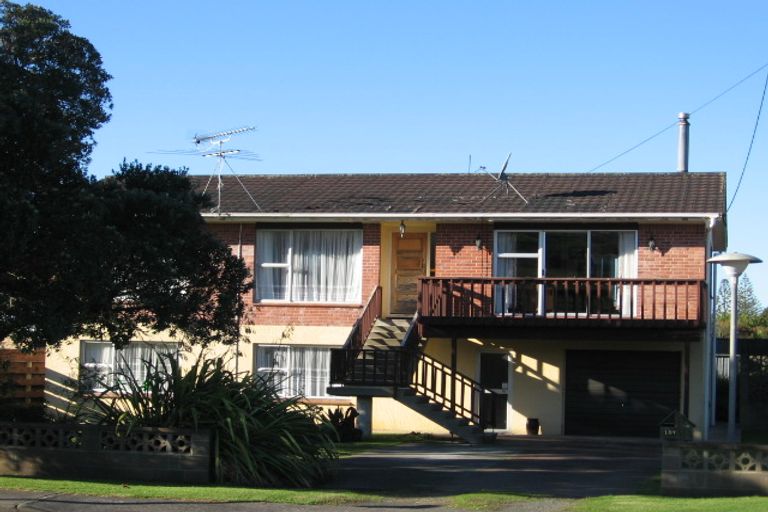 Photo of property in 187 Centreway Road, Orewa, 0931