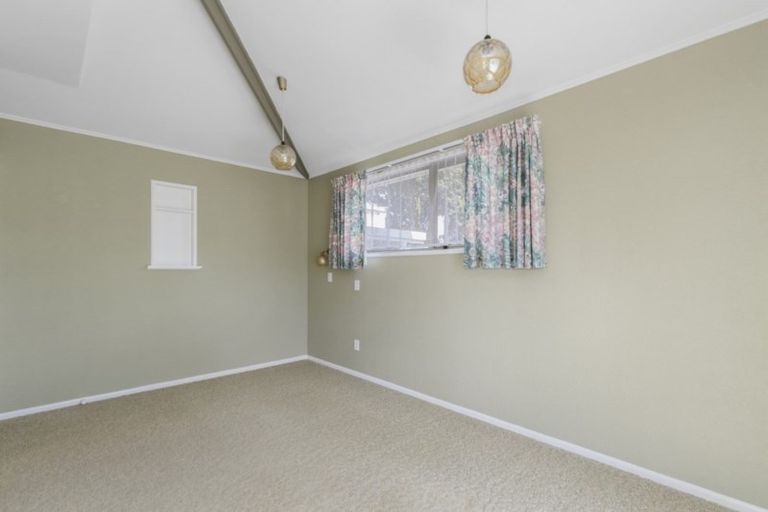 Photo of property in 16-18 Konini Street, Eastbourne, Lower Hutt, 5013