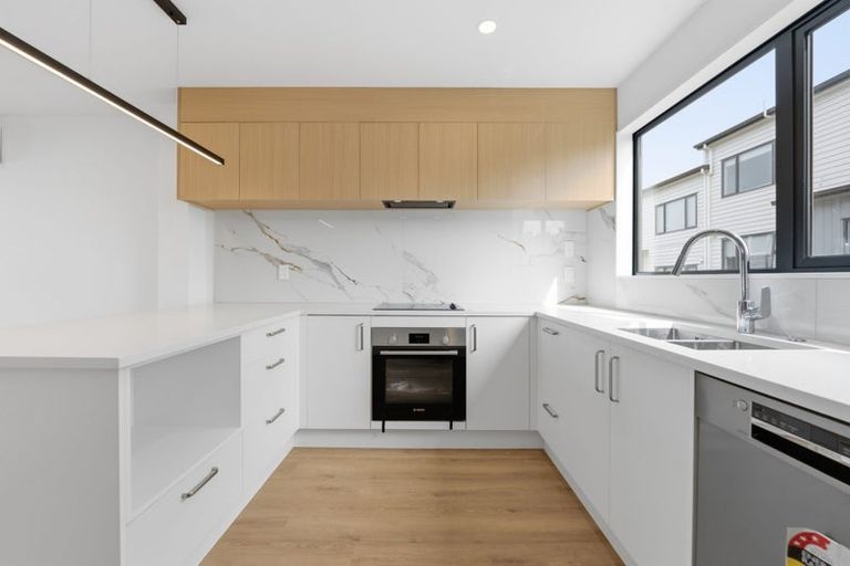 Photo of property in 8/201 Sunnynook Road, Wairau Valley, Auckland, 0627