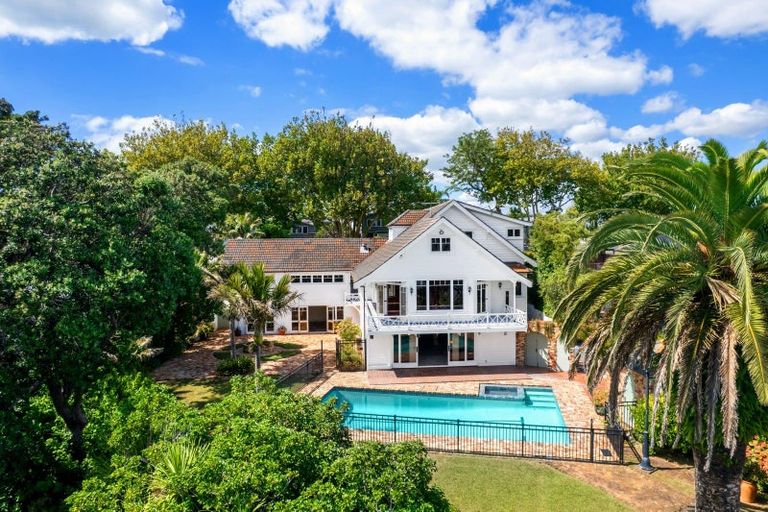 Photo of property in 7 Beresford Street, Bayswater, Auckland, 0622