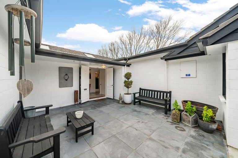 Photo of property in 66 Barton Road, Heretaunga, Upper Hutt, 5018