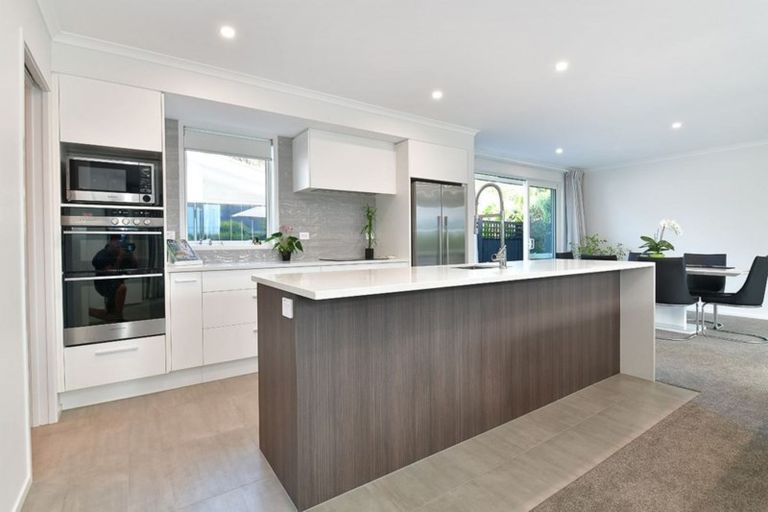 Photo of property in 5 The Circle, Manly, Whangaparaoa, 0930