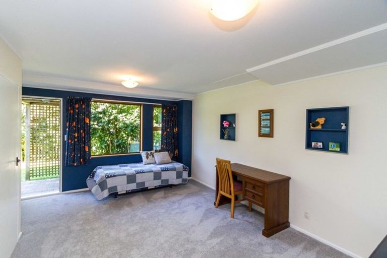 Photo of property in 178 Paremata Road, Paremata, Porirua, 5024