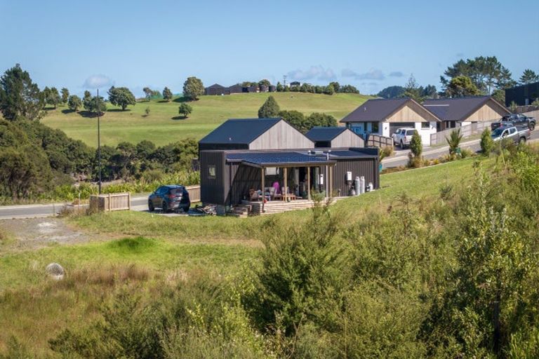 Photo of property in 11 Omahina Street, Raglan, 3225