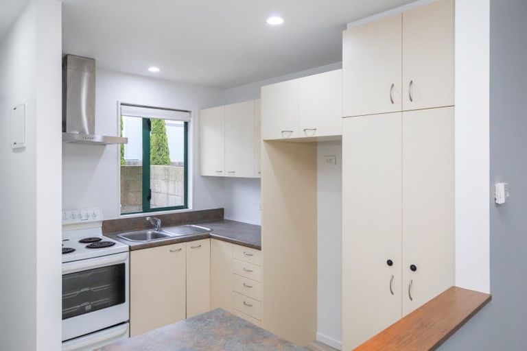 Photo of property in 68 Thackeray Place, Waltham, Christchurch, 8023
