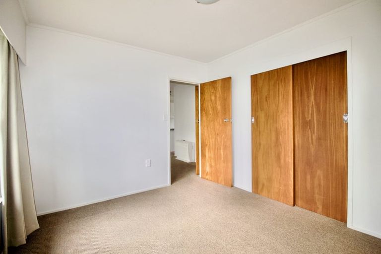 Photo of property in 3/242 Onewa Road, Birkenhead, Auckland, 0626