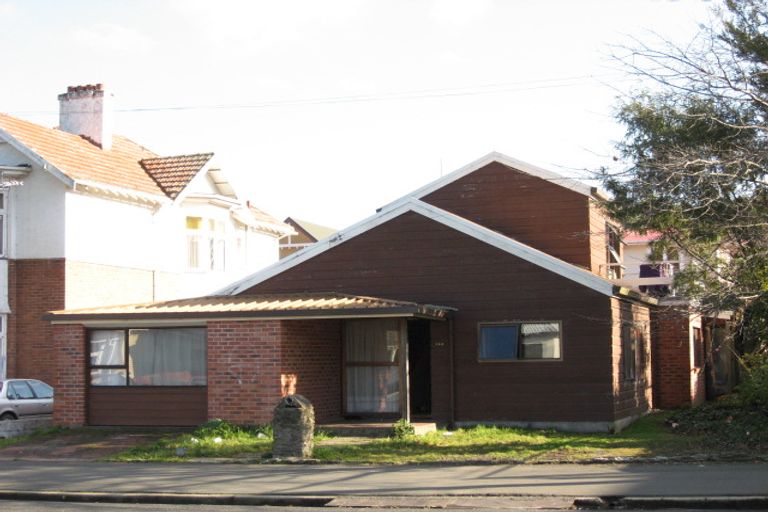 Photo of property in 668 Castle Street, North Dunedin, Dunedin, 9016