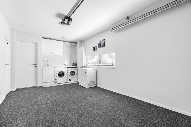 Photo of property in 8/17 Victoria Road, Mount Maunganui, 3116