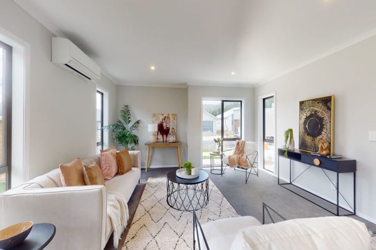 Photo of property in 8 Te Ara O Roimata, Wainuiomata, Lower Hutt, 5014