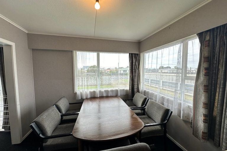 Photo of property in 107 Cracroft Street, Waitara, 4320