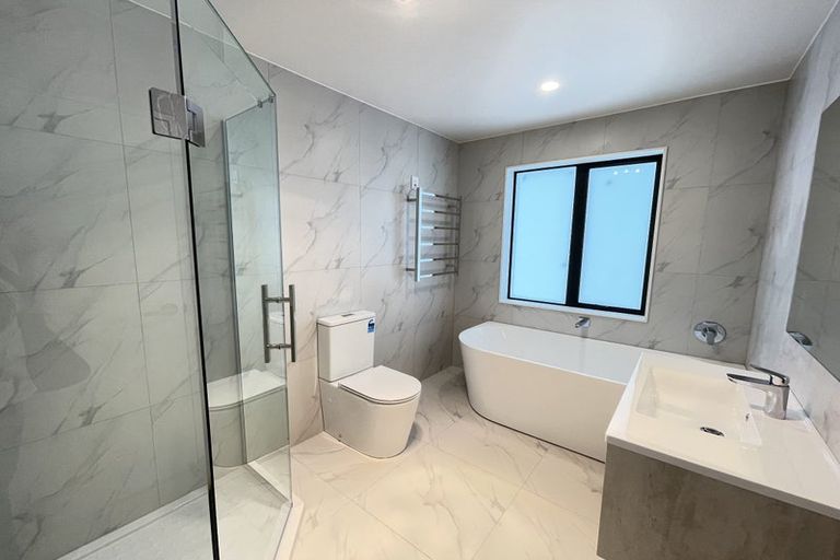 Photo of property in 88b John Downs Drive, Browns Bay, Auckland, 0630