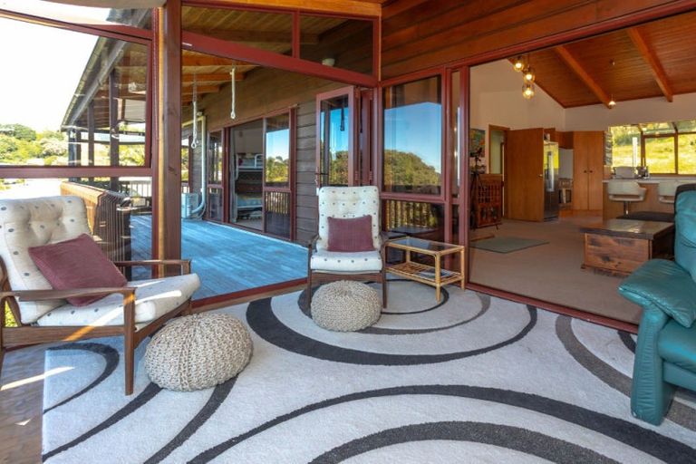 Photo of property in 124 Titiro Place, Onemana, Whangamata, 3691
