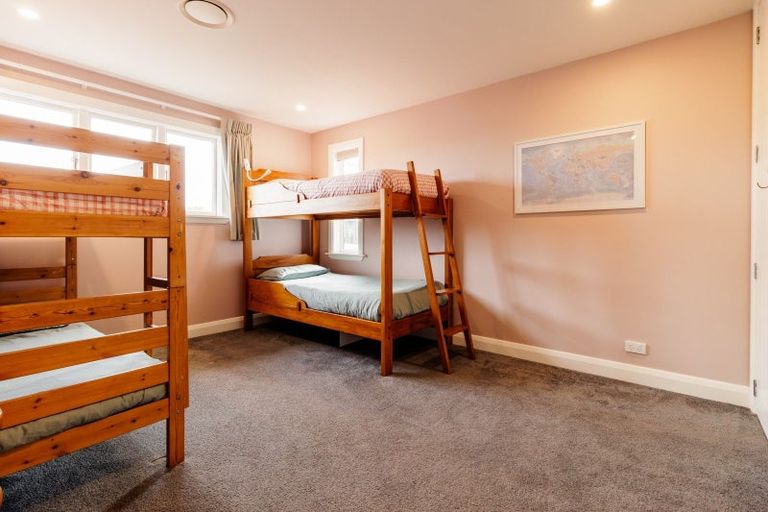 Photo of property in 61/4c Osborne Road, Amberley, 7410