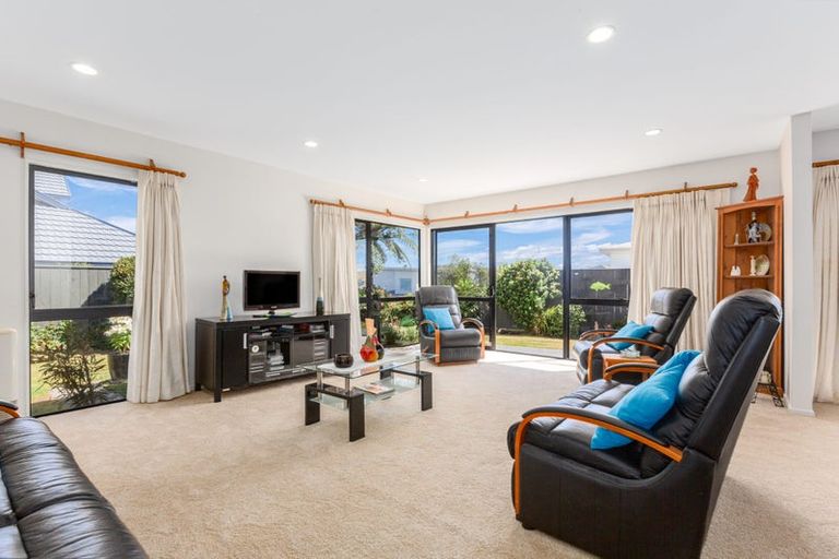 Photo of property in 20 The Masthead, Whitby, Porirua, 5024