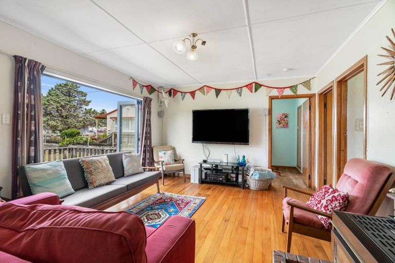 Photo of property in 905 Port Road, Whangamata, 3620
