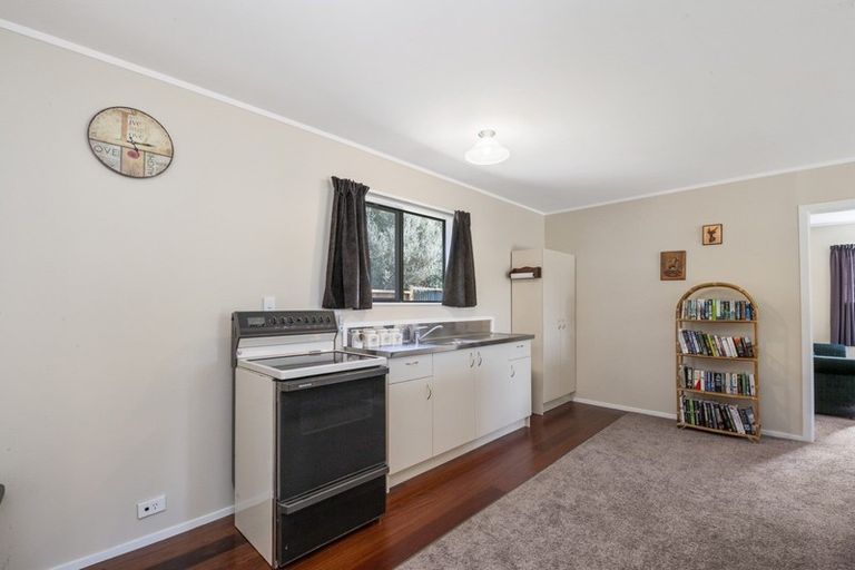 Photo of property in 7 Asher Avenue, Motuoapa, 3382