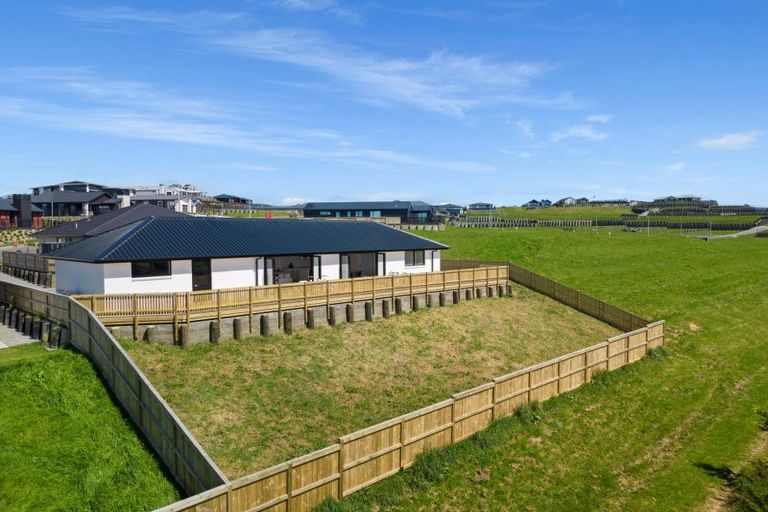 Photo of property in 45 Ridge Drive, Omokoroa, 3114