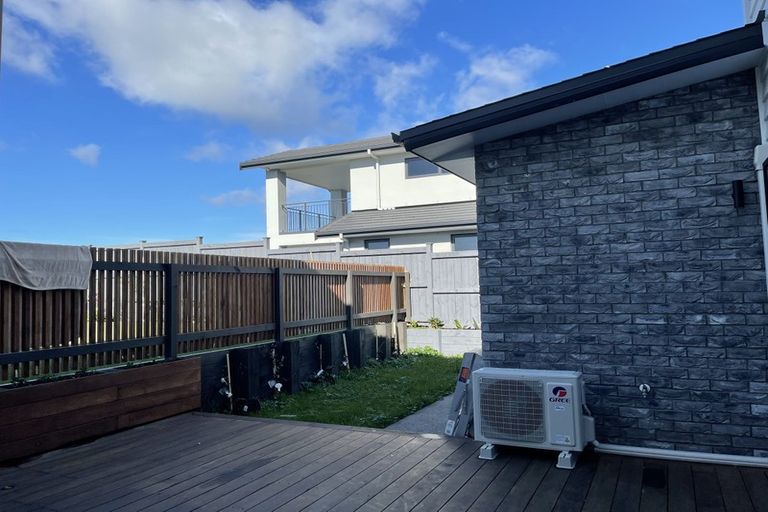 Photo of property in 16 Hapukupuku Avenue, Beachlands, Auckland, 2018