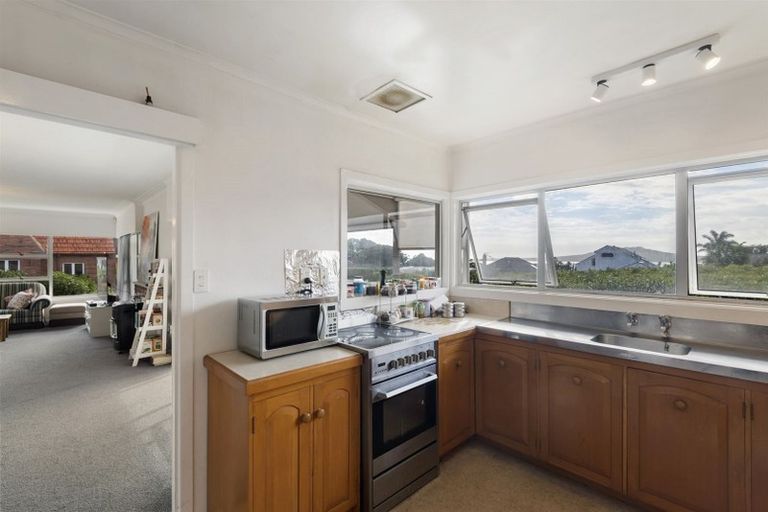 Photo of property in 192 Hurstmere Road, Takapuna, Auckland, 0622