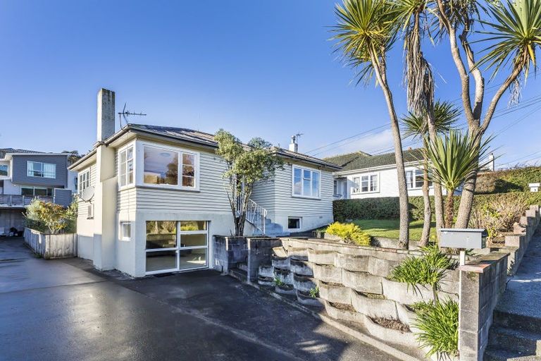 Photo of property in 34 Duncan Street, Tawa, Wellington, 5028