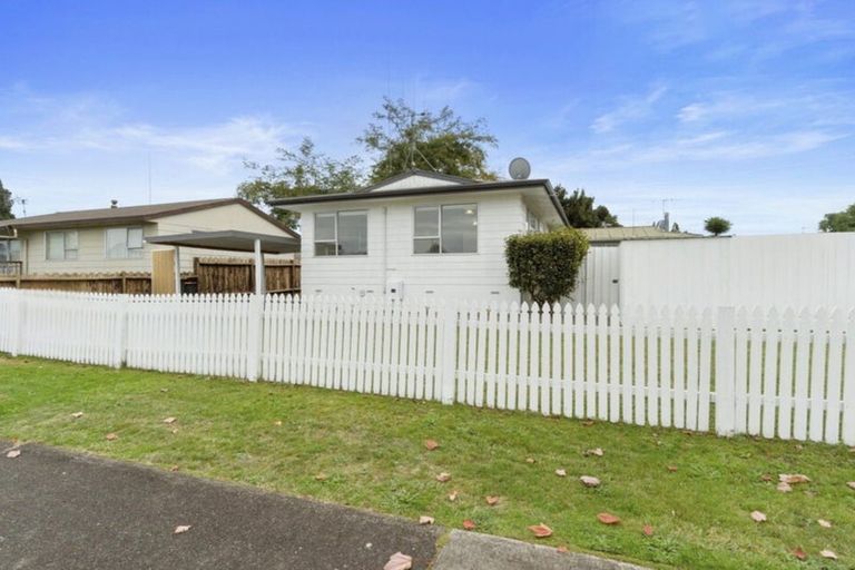 Photo of property in 24a Lindsay Crescent, Nawton, Hamilton, 3200