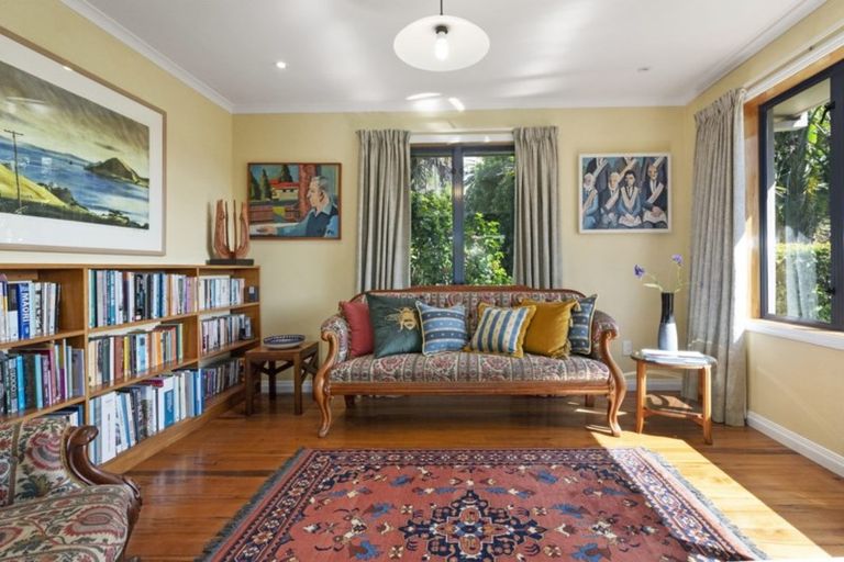 Photo of property in 32 Wallace Road, Hobsonville, Auckland, 0616